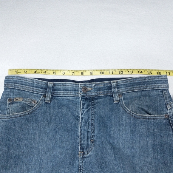 Lee Jeans Womens 12s Short Petite Blue Denim Comfort Waistband Stretch pants - Picture 4 of 10
